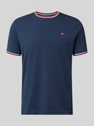 t-shirt z paskami w kontrastowym kolorze i okrągłym dekoltem od Christian Berg Men - 1