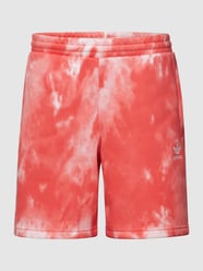 Sweatshorts mit Allover-Print von adidas Originals Rot - 23