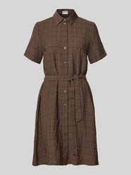 Hemdblusenkleid aus Viskose-Lyocell-Mix mit Bindegürtel von Jake*s Casual - 1