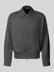 bluzon o kroju regular fit z dodatkiem wiskozy od MCNEAL - 27