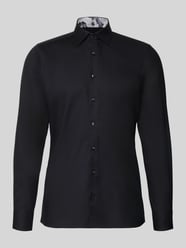 Koszula biznesowa o kroju slim fit z mieszanki bawełny z kołnierzykiem typu kent od OLYMP Level 5 - 19