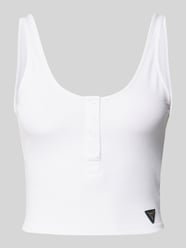 Crop Top mit Strukturmuster Modell 'NYRA' von Guess Activewear Weiß - 16