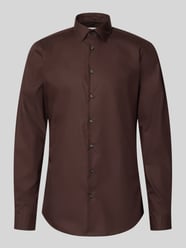 Ekstra długa koszula o kroju slim fit biznes z kołnierzykiem typu kent od Jake*s - 30