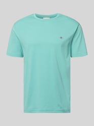 T-shirt o kroju regular fit z wyhaftowanym logo od GANT - 34