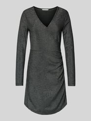 Sukienka mini o kroju shaped fit w kopertowym stylu z efektem błyszczącym od Tom Tailor Denim - 28