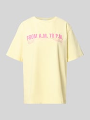 T-Shirt mit Rundhalsausschnitt Modell 'AM to PM' von OH APRIL - 5