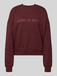 Bluza z nadrukiem z napisem i obniżonymi ramionami od OH APRIL - 21