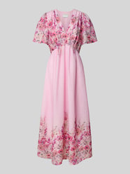 Maxikleid mit V-Ausschnitt Modell 'Serna' von Neo Noir Pink - 7