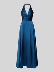 Avondjurk met halter van Luxuar - 10