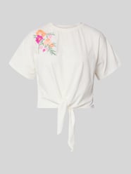 Regular Fit T-Shirt mit floralem Stitching Modell 'Fabian' von YAS - 21