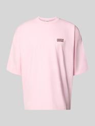 Oversized T-Shirt mit Label-Print Modell 'GIXY' von American Vintage Pink - 47