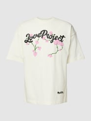Oversized T-Shirt mit Motiv-Print von Multiply Apparel Weiß - 6