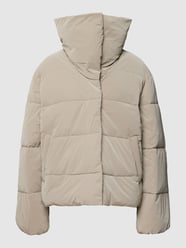 Steppjacke mit abnehmbarem Schal von Esprit Grau / Schwarz - 47