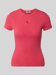 t-shirt o kroju slim fit z wyhaftowanym motywem od REVIEW - 16
