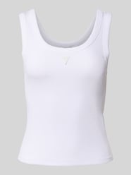 Tanktop in Ripp-Optik mit Label-Detail von Guess - 28