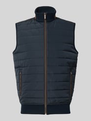 Kamizelka o kroju regular fit z pikowanej mieszanki bawełny od bugatti - 28
