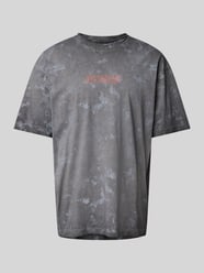 T-Shirt mit Label-Print Modell 'MUSCARI' von GUESS Activewear - 41