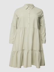PLUS SIZE knielange jurk met platte kraag van KAFFE Curve Groen - 8