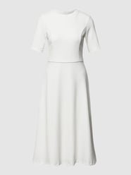 Brautkleid mit Rundhalsausschnitt von Paradi Weiß - 37