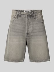 Szorty jeansowe o kroju loose fit z wpuszczanymi kieszeniami model 'TONY' od JACK & JONES - 14