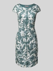 Knielanges Cocktailkleid mit Allover-Stitchings von Christian Berg Cocktail - 41