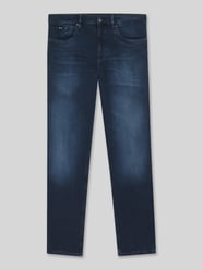 Jeansy o kroju regular fit z mieszanki bawełny model ‘RE.MAINE’ od BOSS - 20
