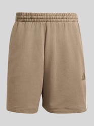 Szorty dresowe w kroju relaxed fit z czystej bawełny od adidas Sportswear - 32