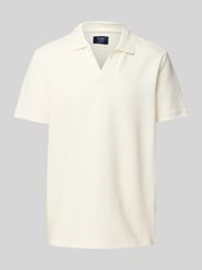 Regular Fit Poloshirt mit V-Ausschnitt von MCNEAL - 5