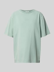 Oversized T-shirt z Wyhaftowane logo od OH APRIL - 8