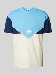 T-Shirt mit Label-Stitching von adidas Originals Blau - 2