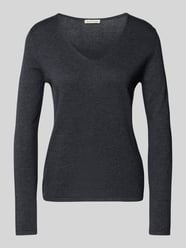 Sweter z dekoltem w serek od Tom Tailor - 29