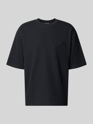 t-shirt o kroju relaxed fit z fakturowanym wzorem od REVIEW - 25