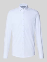 Koszula biznesowa o kroju super slim fit z kołnierzykiem typu kent od OLYMP No. Six - 30