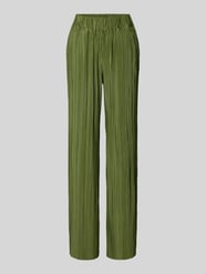 Spodnie materiałowe z plisami model ‘ELLIE’ od Selected Femme Zielony - 6
