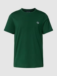 T-Shirt mit Logo-Stitching Modell 'RINGER' von Fred Perry Grün - 37