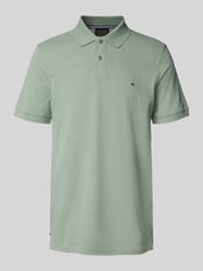 Regular Fit Poloshirt mit Logo-Stitching von Christian Berg Men - 5