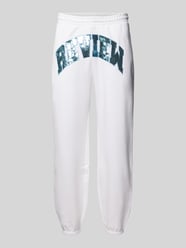 Regular Fit Sweatpants mit Paillettenbesatz von REVIEW Weiß - 34