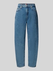 Tapered Fit Jeans aus Baumwoll-Mix Modell 'JEANIE BALLOON AI4136' von Tommy Jeans - 45