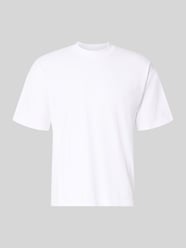 T-shirt o kroju regular fit z detalem z logo od ANOTHER COTTON LAB - 23
