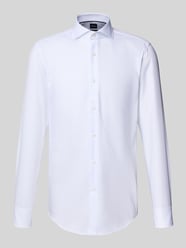 Koszula biznesowa o kroju slim fit z czystej bawełny model ‘HANK’ od BOSS - 26