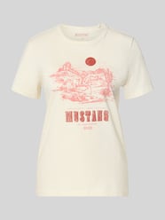 męski t-shirt o kroju regular fit z nadruk z logo model 'Alma' od Mustang - 12