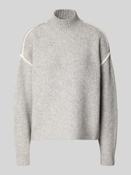 Sweter z wypustki w kontrastowym kolorze na rękawie od VERO MODA - 41