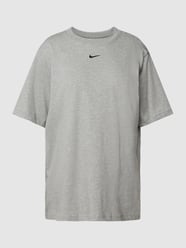T-shirt o kroju oversized z nadrukiem z logo od Nike - 18