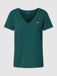 T-Shirt mit V-Ausschnitt von Levi's® Grün - 23