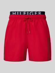 Spodenki kąpielowe o kroju regular fit z pasem z logo od Tommy Hilfiger - 33