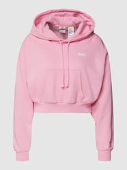 Cropped Hoodie mit Label-Print von Levi's® Pink - 11