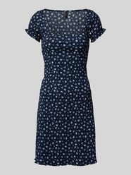 Slim Fit Freizeitkleid mit Cut Out Modell 'HILLARY' von Only - 18