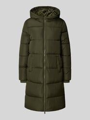 Płaszcz pikowany o kroju regular fit z dodatkowymi mankietami model ‘BEE’ od PIECES - 41