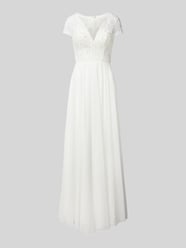 Brautkleid mit floralem Spitzenbesatz von Luxuar - 7