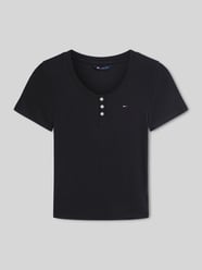 męski t-shirt o kroju slim fit z mieszanka bawełny z dekolt henley od Tommy Jeans - 3